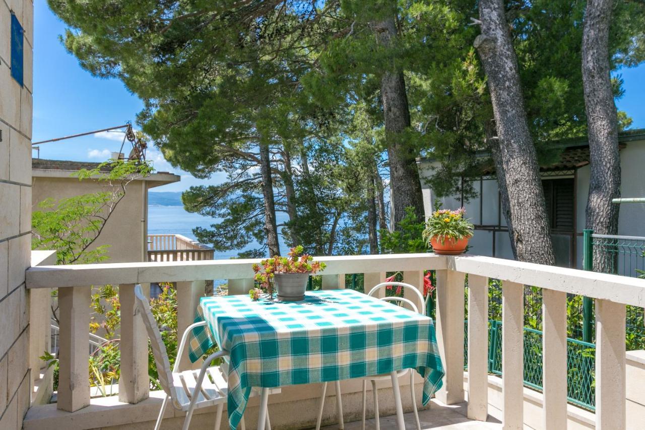 Apartments By The Sea Brela, Makarska - 18356 Exterior photo